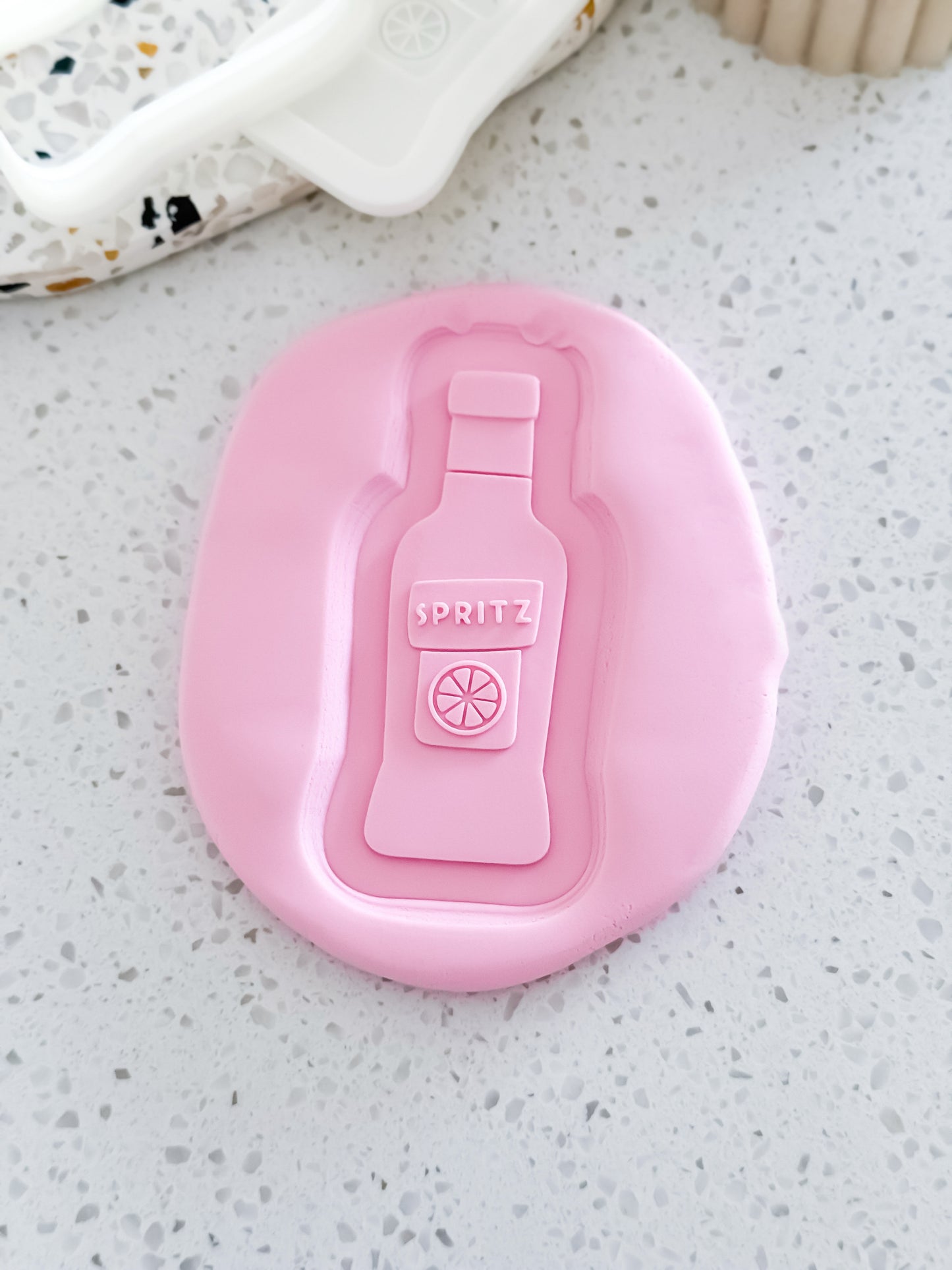 Spritz Bottle Stamp & Cutter - Perfect for Fondant & Sugar Cookies