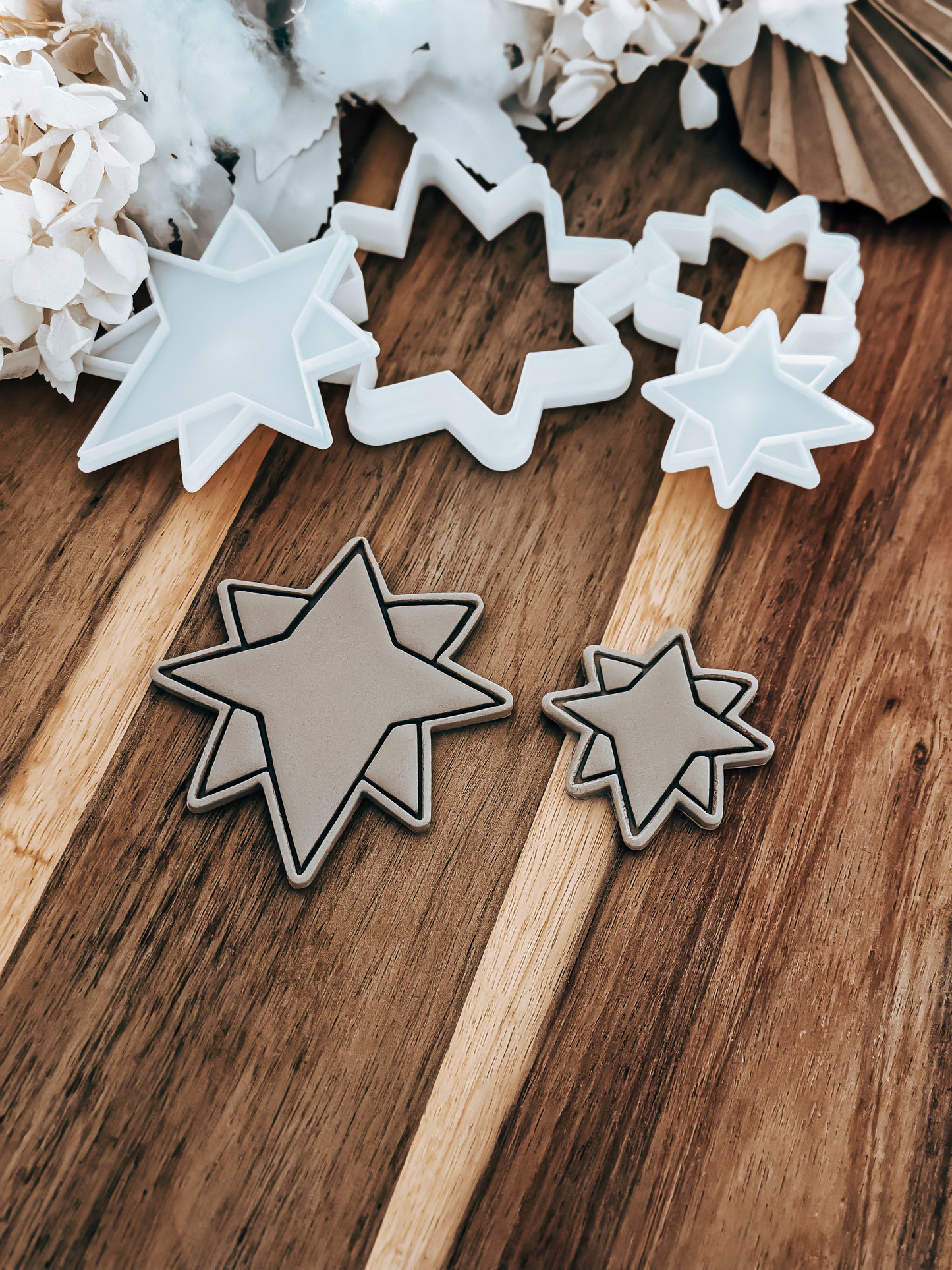 Mini Elegant Star Topper - Cookie Stamp and Cutter - Ideal for Fondant & Sugar Cookies