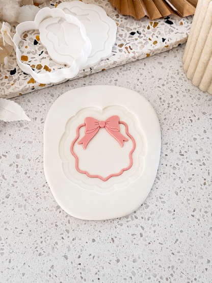 Wavy Bow Plaque - Cookie Stamp and Cutter