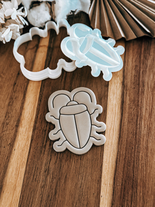 Cockroach Stamp and Cutter - Perfect for Fondant & Sugar Cookies