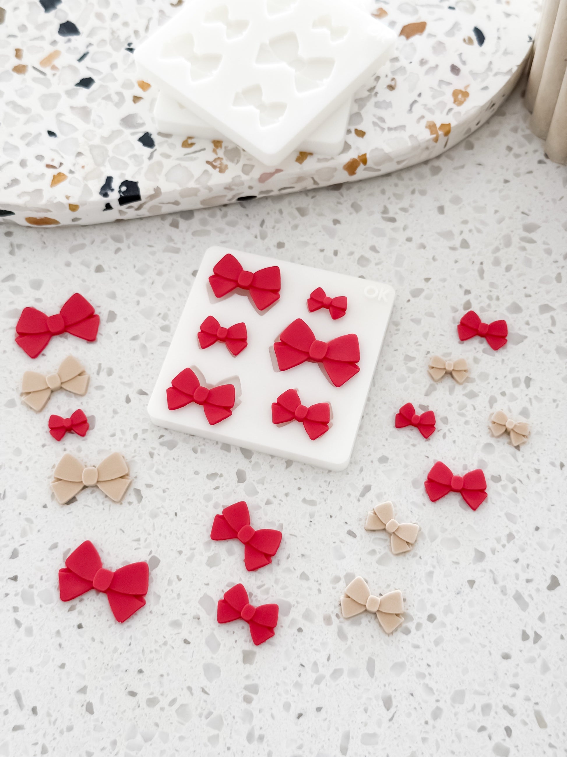 Folded Bow - Finger Press Fondant Mould