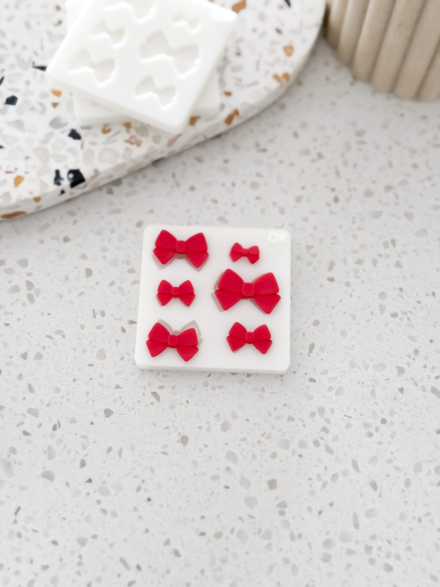 Folded Bow - Finger Press Fondant Mould