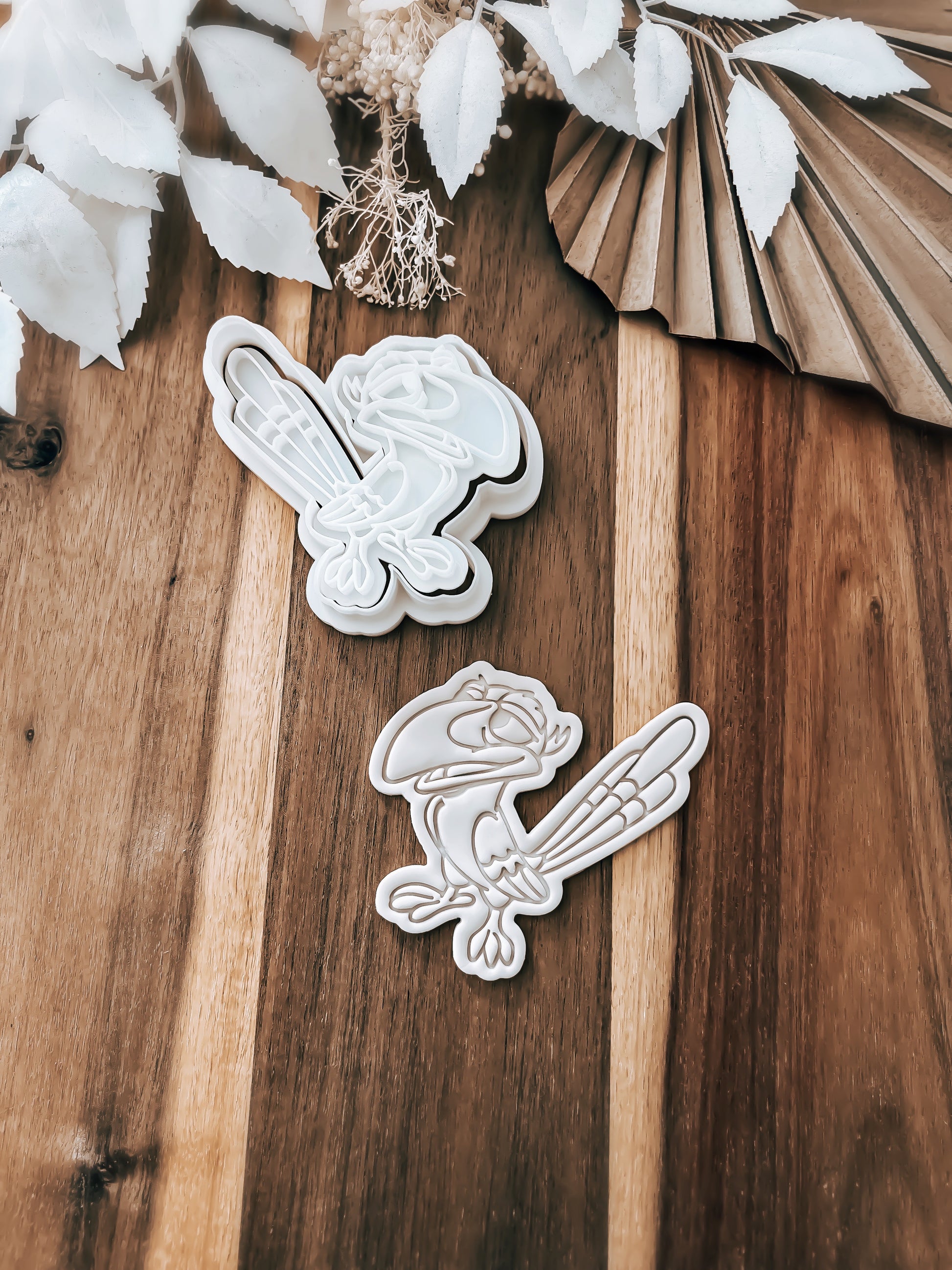 Sassy Tropical Bird Stamp and Cutter - Perfect for Fondant & Sugar Cookies