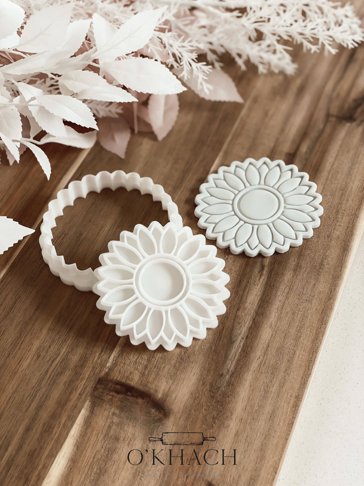 Large Sunflower Stamp & Cutter - Perfect for Fondant & Sugar Cookies