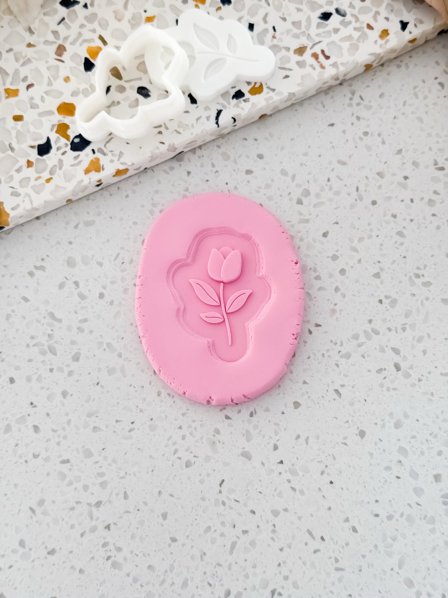 Mini Classic Tulip Stamp & Cutter - Perfect for Fondant & Sugar Cookies