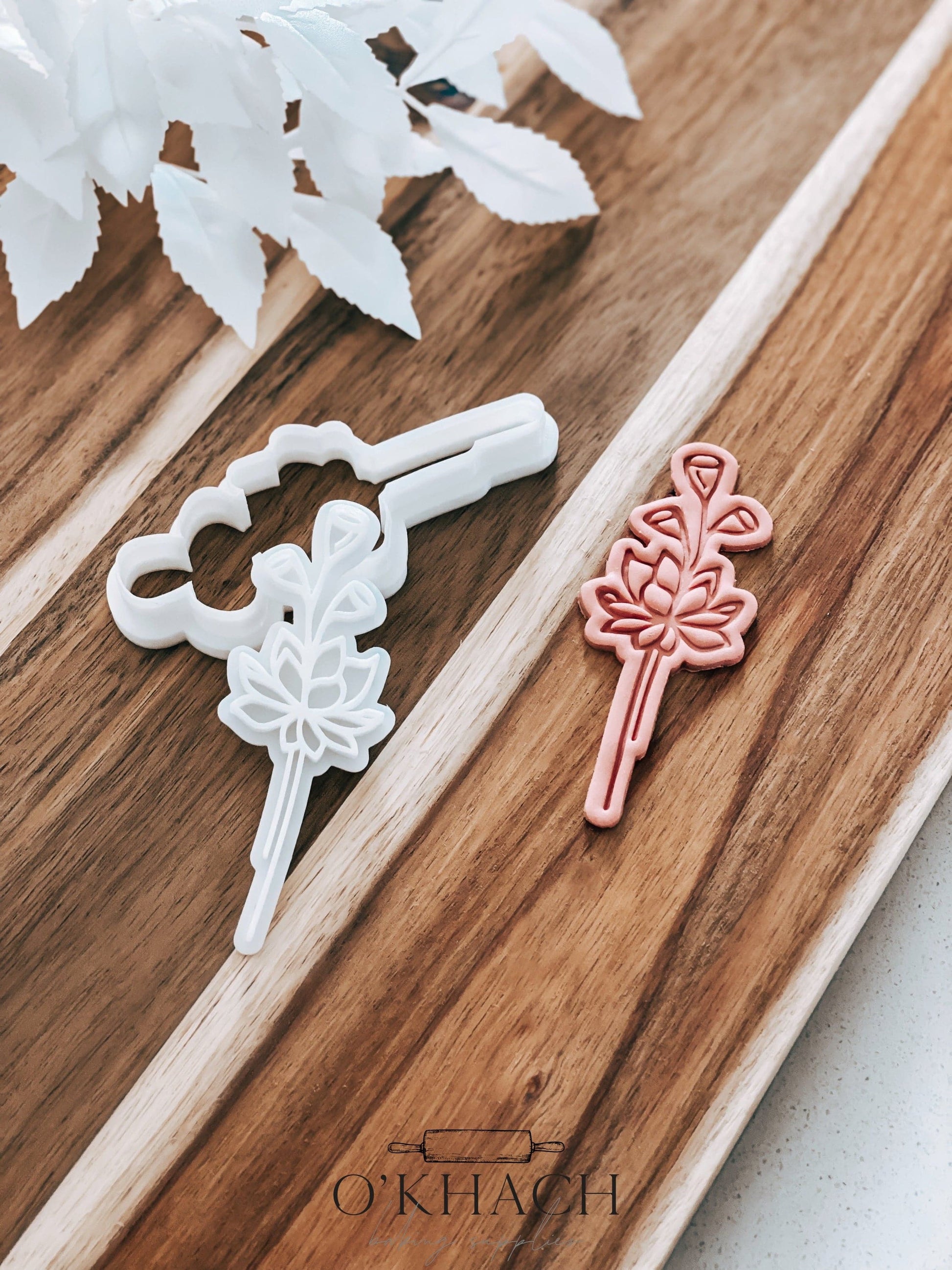 Summer Flower Stamp & Cutter - Perfect for Fondant & Sugar Cookies