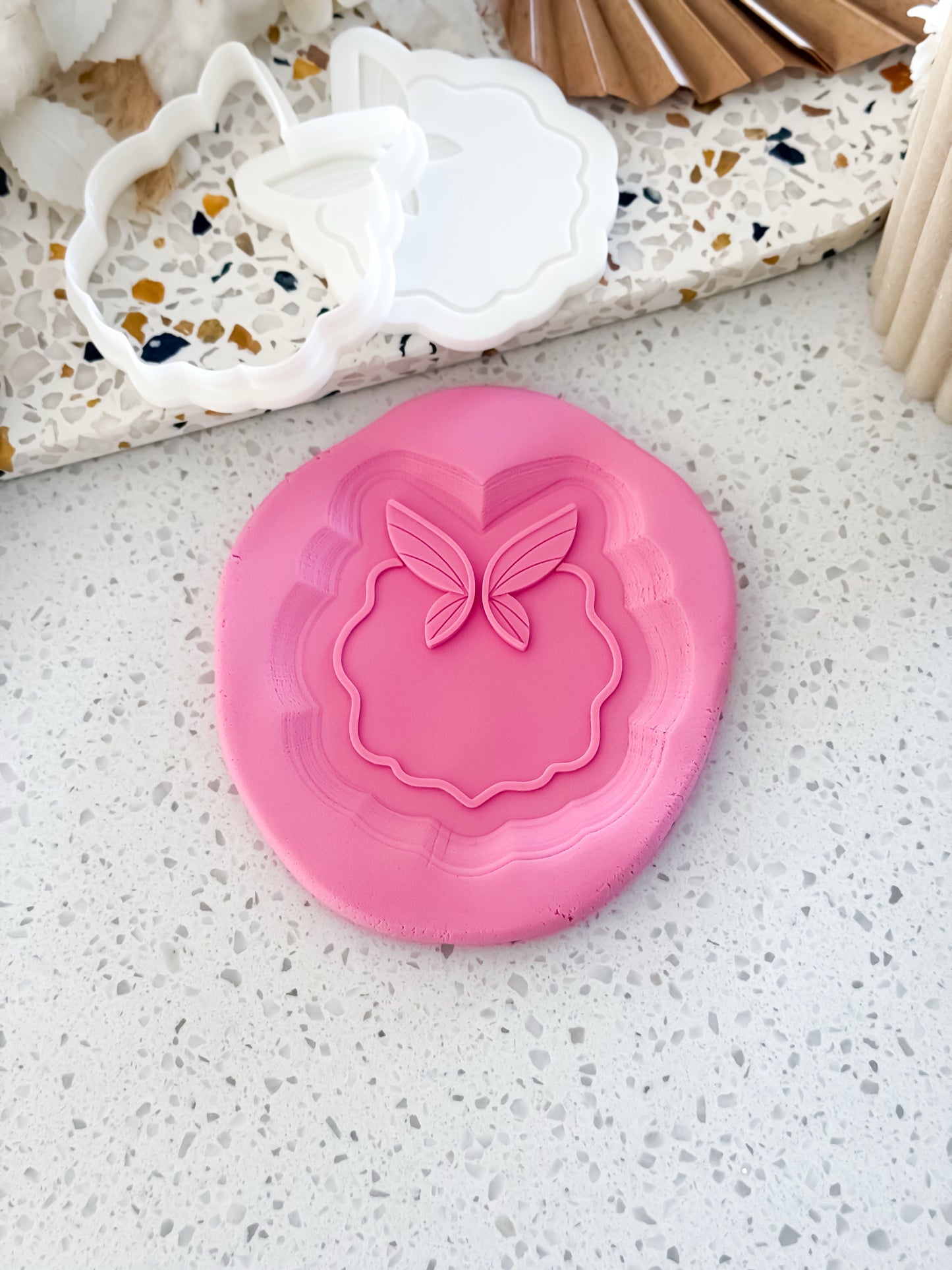 Wavy Fairy Wing Plaque Stamp & Cutter - Perfect for Fondant & Sugar Cookies