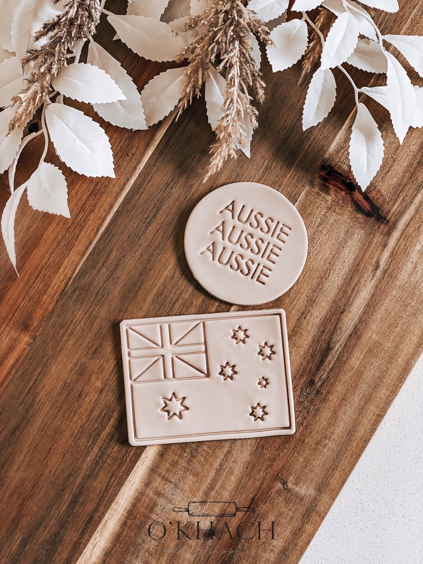 Australian Flag & Aussie Aussie Aussie Cookie Stamp & Cutter Set - O'Khach Baking Supplies