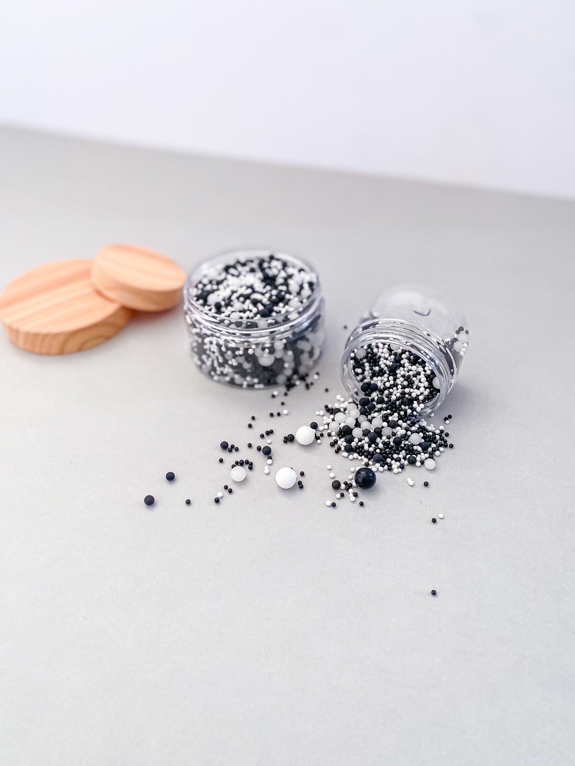 Dalmation – Edible Sprinkles for Cakes, Cookies & Cupcakes