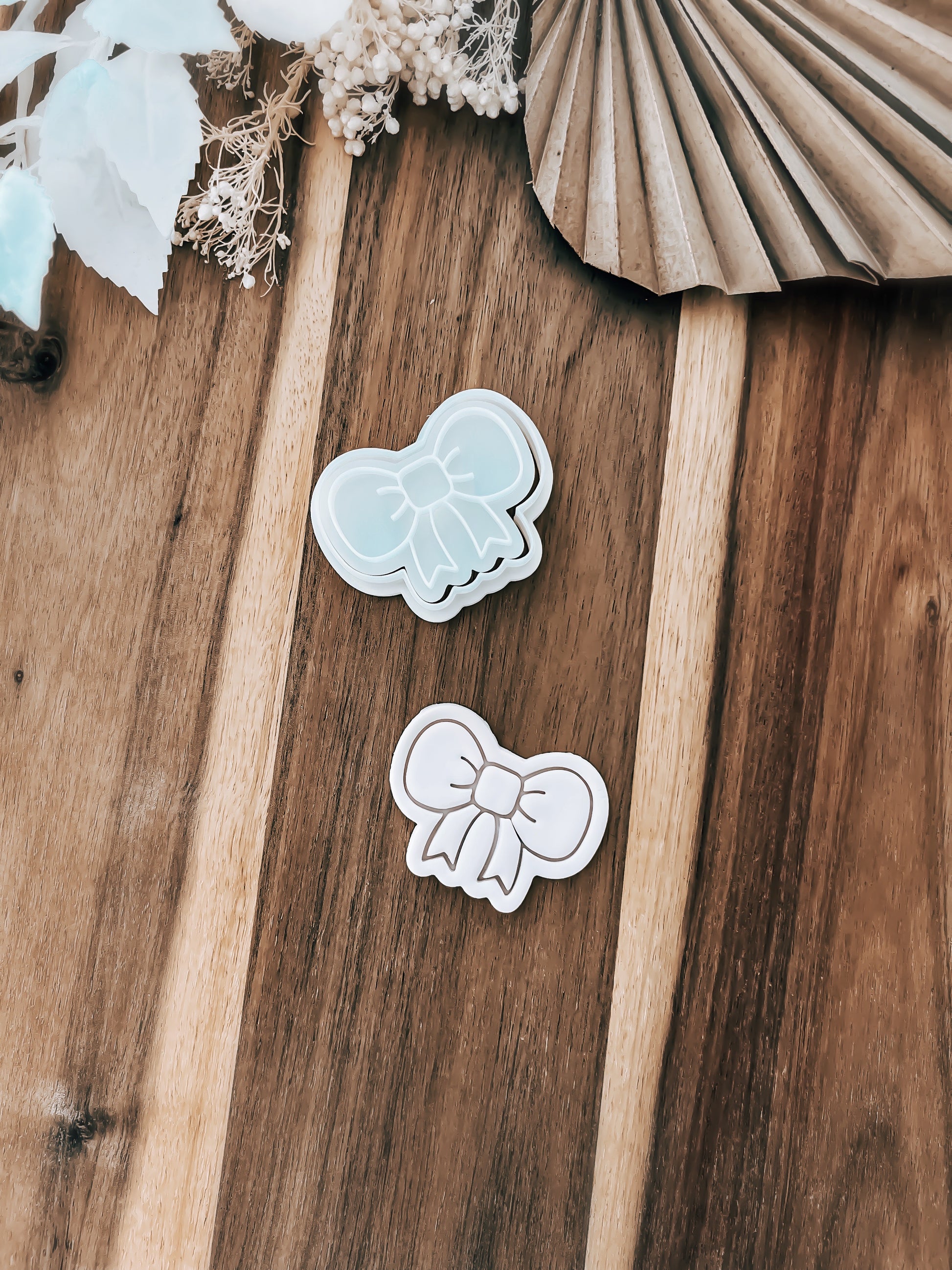 Mini Bow - Cookie Stamp & Cutter - Fondant & Sugar Cookies